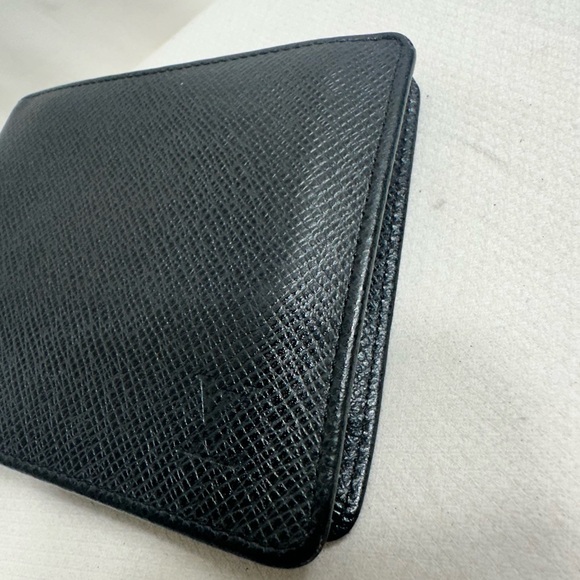 Louis Vuitton Wallet - Picture 4 of 11